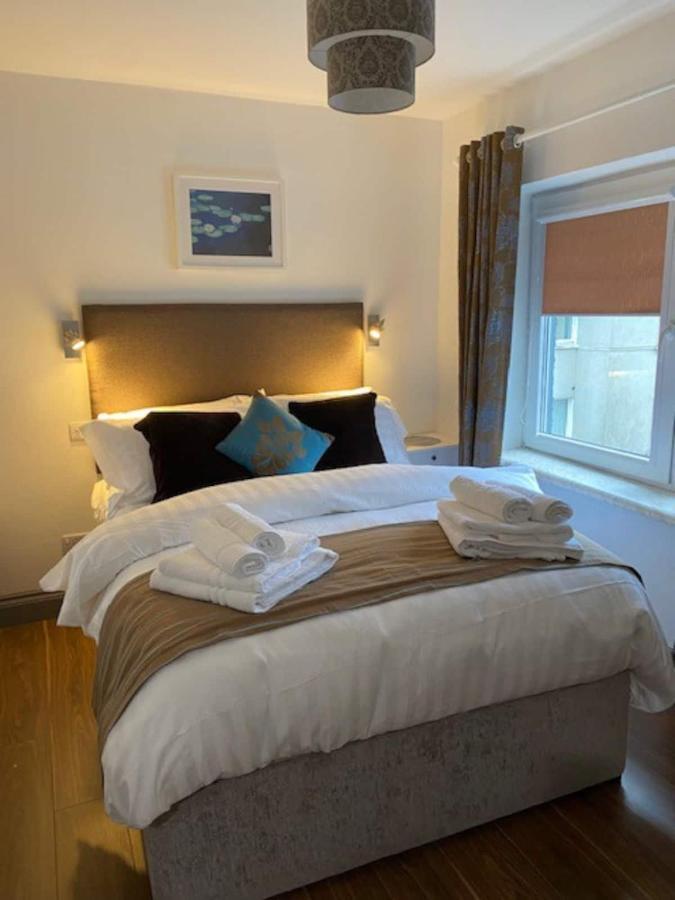 Location Location - Gorgeous 3 Bed Apartment In Cill Airne Kültér fotó