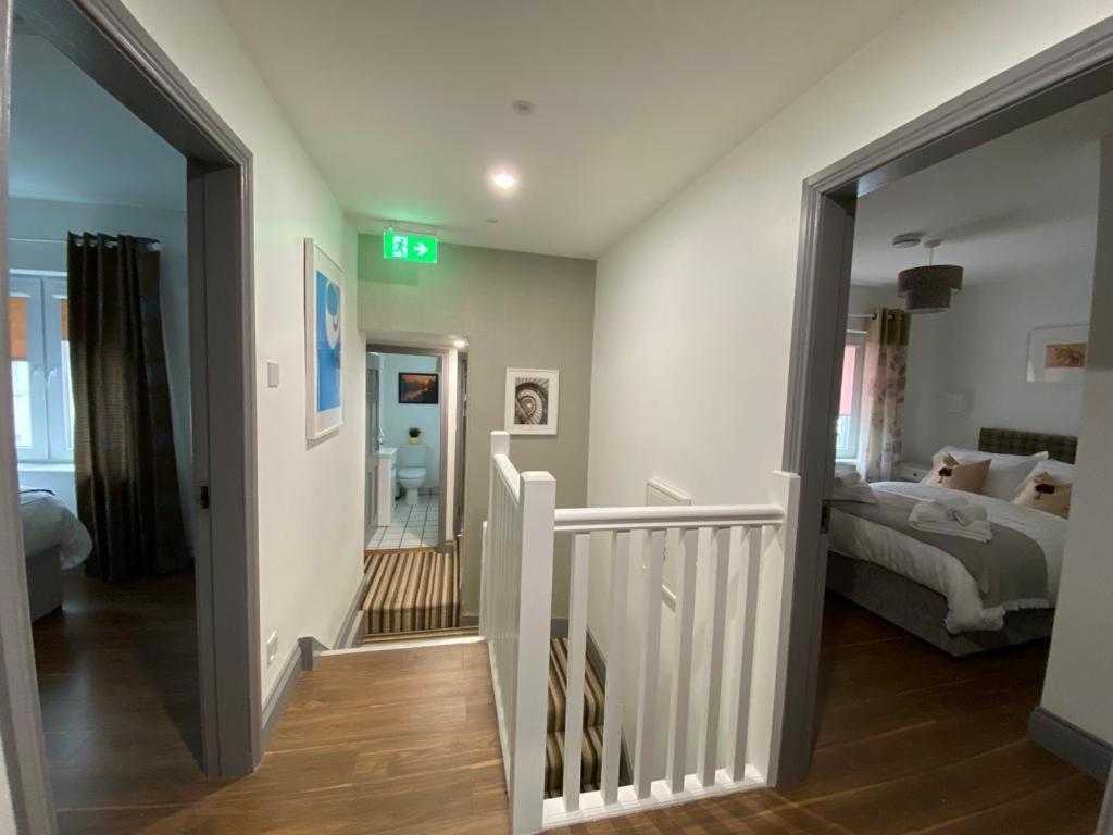 Location Location - Gorgeous 3 Bed Apartment In Cill Airne Kültér fotó